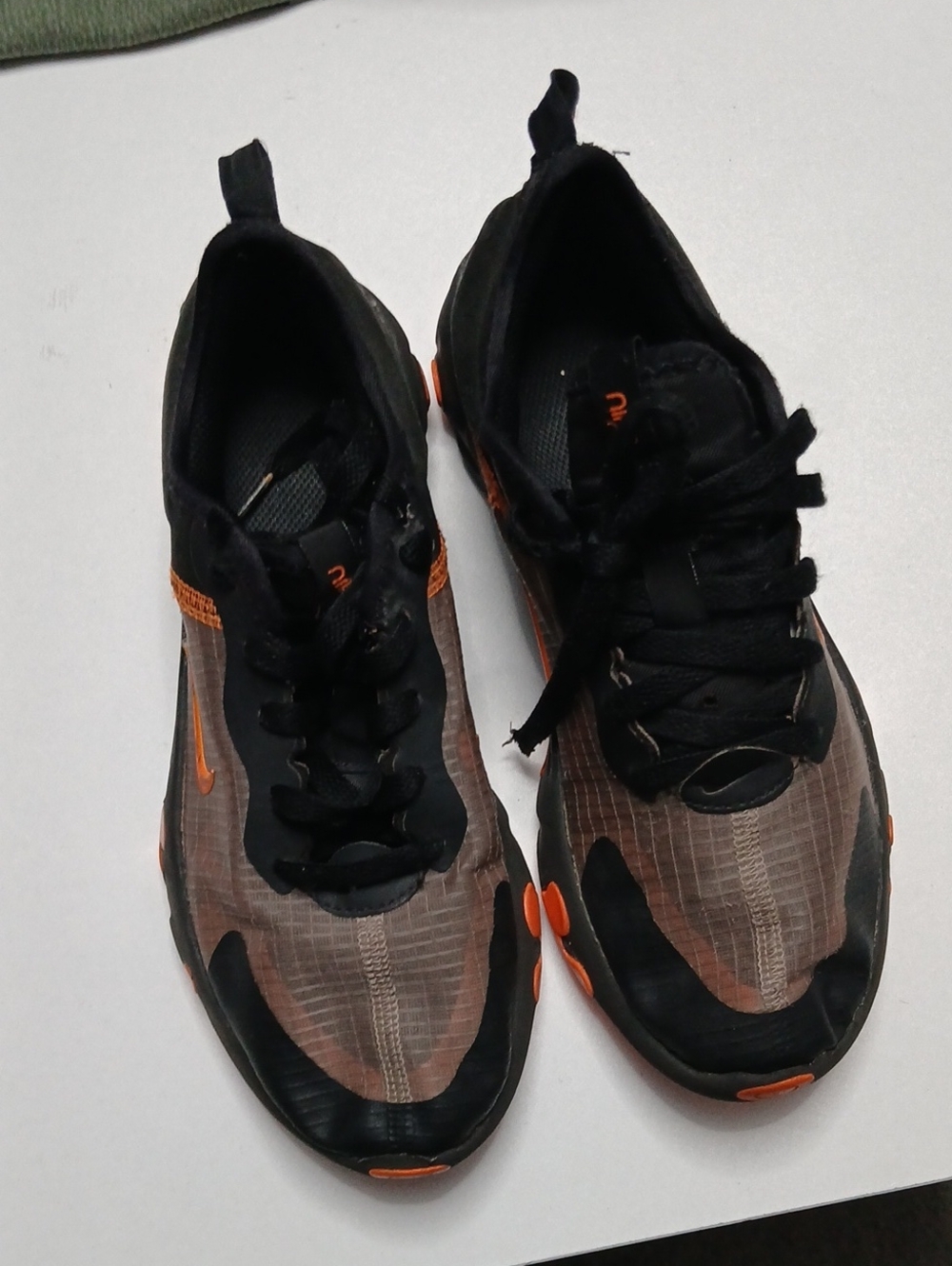 Nike Kids Black and Orange Athletic Sneakers